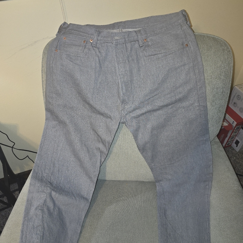 Gray Levi Jean